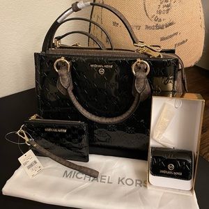 Michael Kors Purse (3 piece set).
